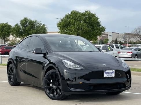 Used 2021 Tesla Model Y Long Range image 2