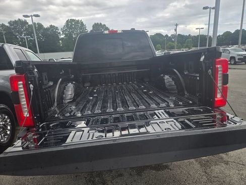 Used 2023 Ford F250 XL w/ STX Appearance Package AWD/4WD image 5
