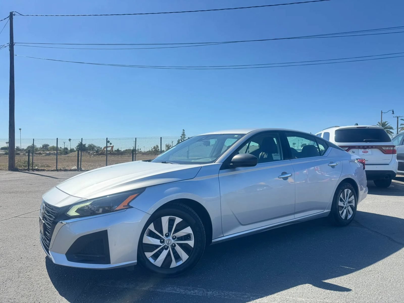 Used 2024 Nissan Altima 2.5 S FWD image 2