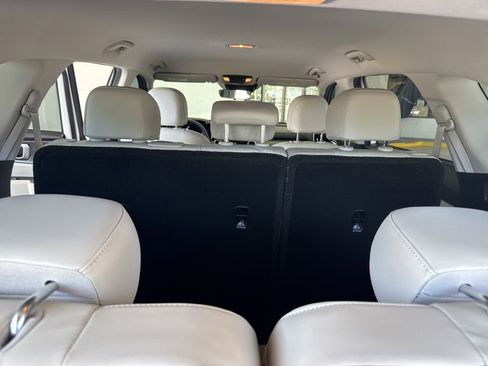 Certified 2023 Kia Sorento S FWD image 17