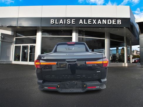 Used 2025 Hyundai Santa Cruz SEL image 6