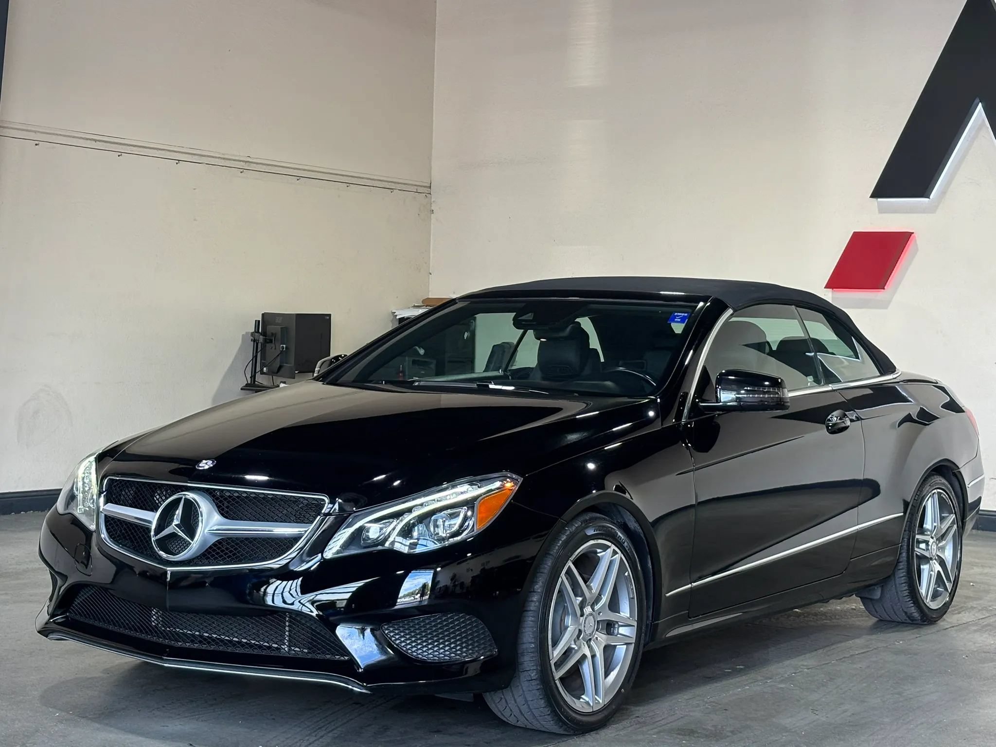 Used 2014 Mercedes-Benz E 350 Cabriolet image 1