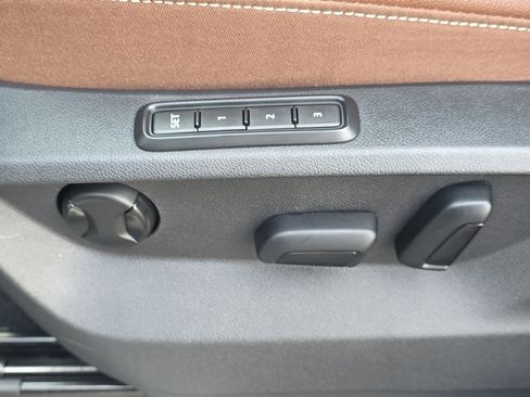 Used 2023 Volkswagen Atlas SEL image 21