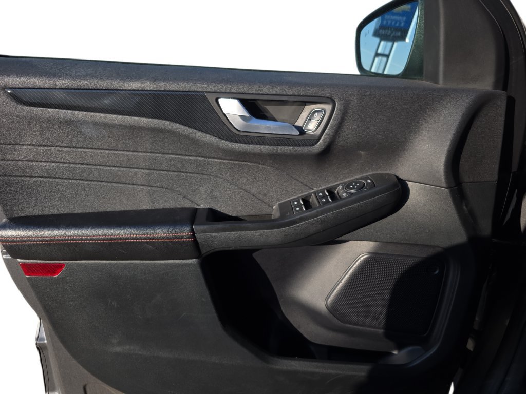 Used 2025 Ford Escape ST-Line FWD image 27