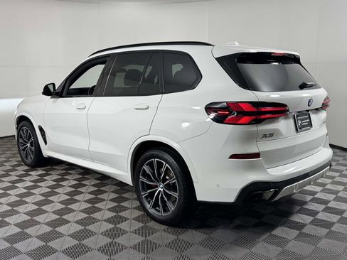 Used 2024 BMW X5 xDrive40i w/ M Sport Package image 8