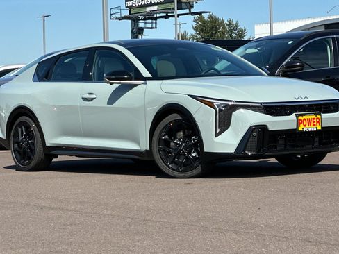 New 2026 Kia K4 GT-Line Turbo FWD image 2