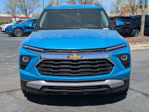 New 2026 Chevrolet TrailBlazer LT w/ LT Cold Weather Package FWD image 3
