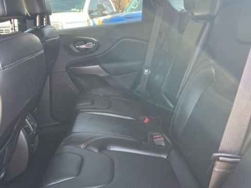 Used 2020 Jeep Cherokee Limited AWD/4WD image 51
