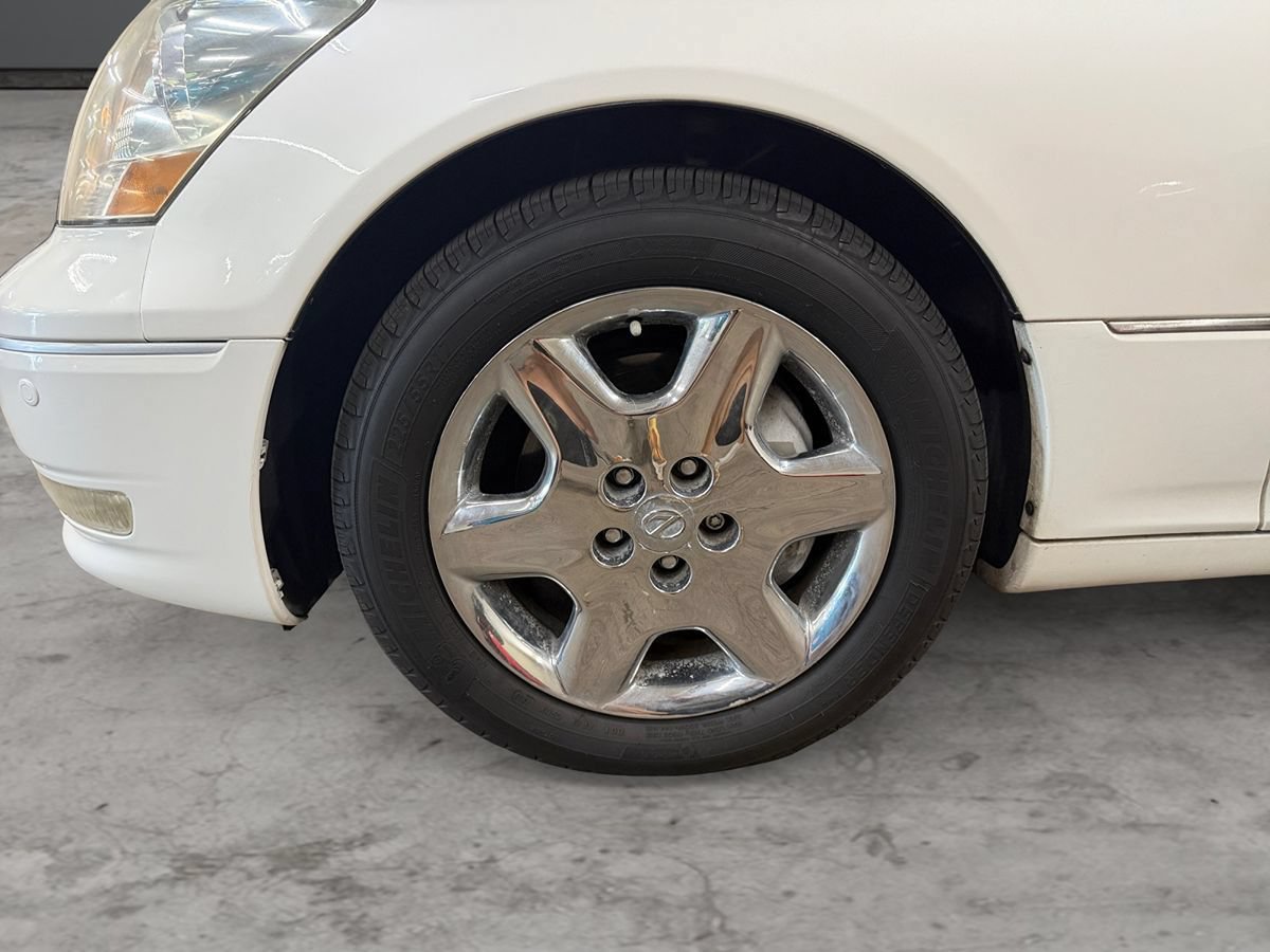 Used 2004 Lexus LS 430 w/ Modern Luxury Pkg RWD image 20