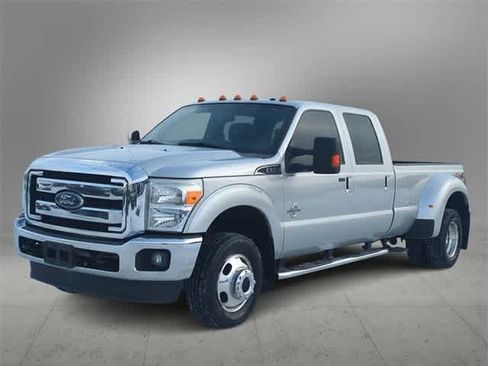 Used 2015 Ford F350 Lariat w/ Lariat Ultimate Package image 4