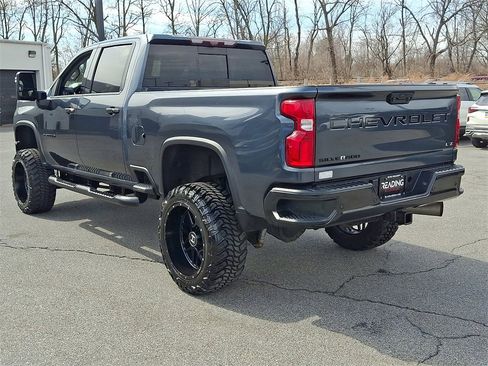 Used 2020 Chevrolet Silverado 2500 LTZ w/ LTZ Premium Package image 7