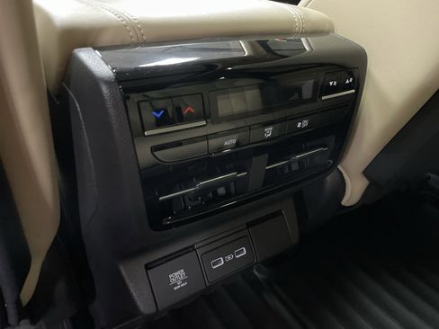 Used 2023 Acura MDX FWD w/ Technology Package image 29