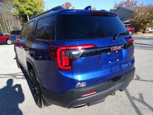 Used 2023 GMC Acadia AWD Elevation w/ Elevation Edition image 8