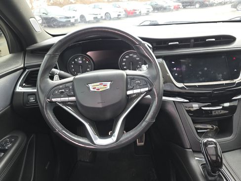 Used 2020 Cadillac XT6 Sport image 14