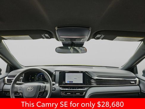Used 2025 Toyota Camry SE FWD image 39