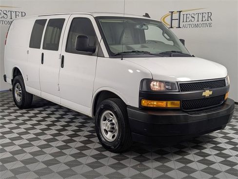 Used 2022 Chevrolet Express 2500 w/ Driver Convenience Package image 2
