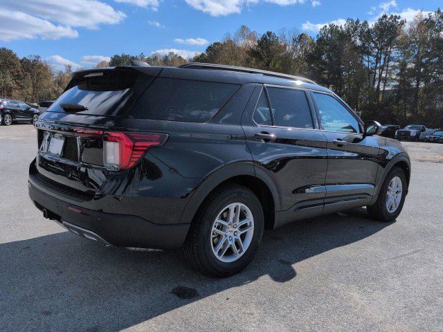 New 2026 Ford Explorer Active w/ Active Comfort Package RWD image 4