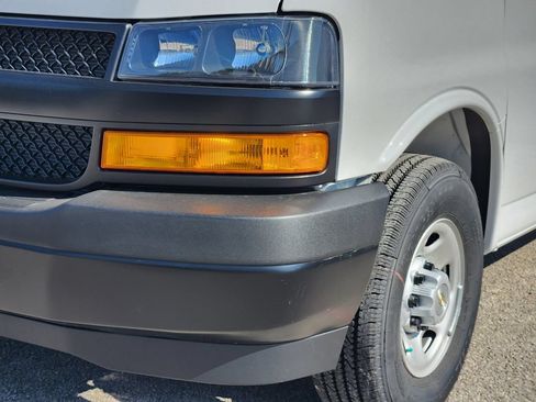 New 2026 Chevrolet Express 2500 Extended w/ Safety Package RWD image 6