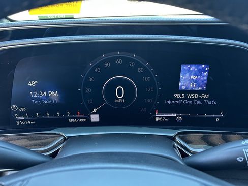 Used 2023 Cadillac Escalade Premium Luxury Platinum image 33