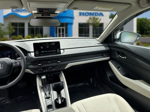 Used 2024 Honda Accord EX image 33
