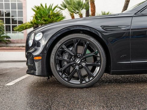 Used 2024 Bentley Flying Spur S V8 image 6