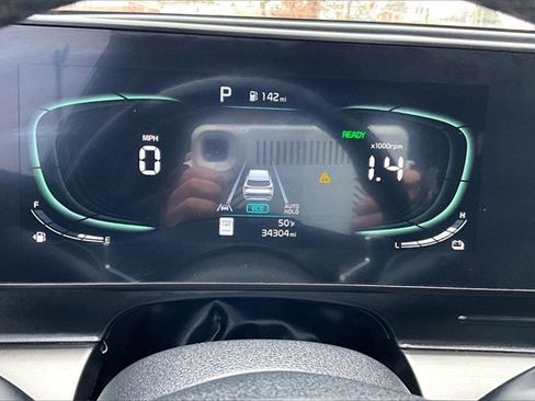 Used 2023 Kia Sportage EX image 15