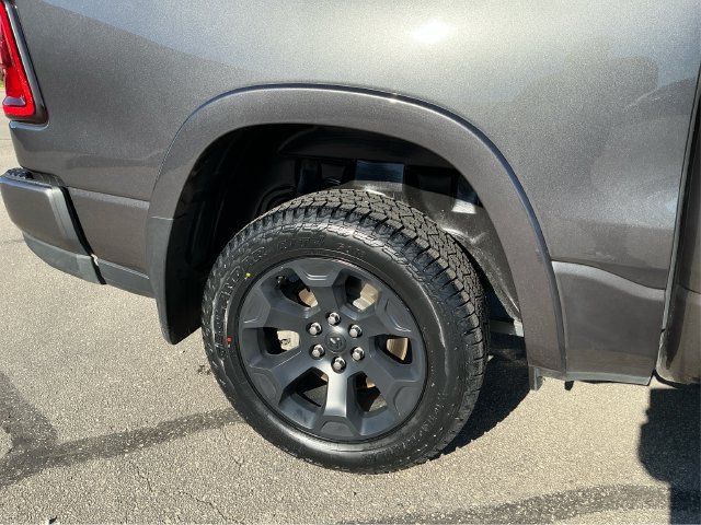 Used 2025 RAM 1500 Big Horn AWD/4WD image 18
