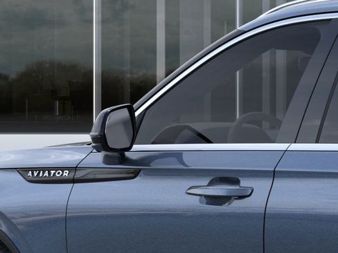 New 2026 Lincoln Aviator AWD image 20
