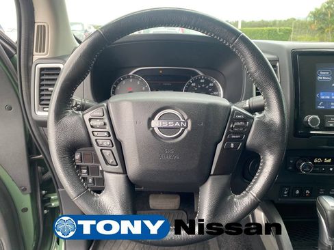 Used 2022 Nissan Frontier SV w/ SV Premium Package RWD image 14