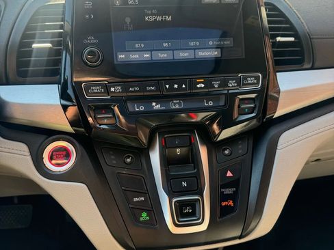 Used 2019 Honda Odyssey EX-L image 15