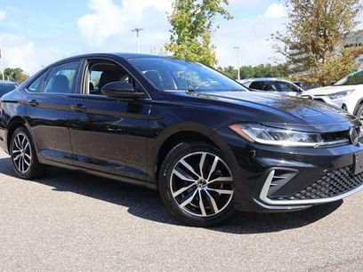 Used 2025 Volkswagen Jetta SE