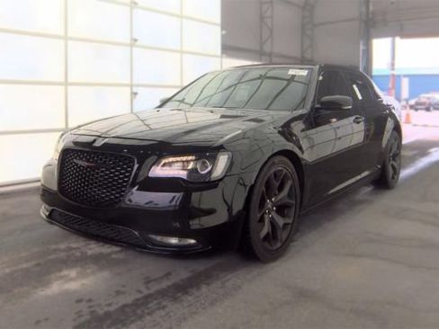 Used 2021 Chrysler 300 S RWD image 3