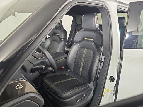 Used 2022 Rivian R1T Launch Edition image 20