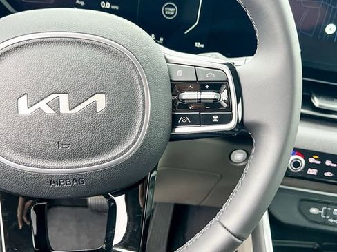 New 2026 Kia Carnival SX FWD image 27