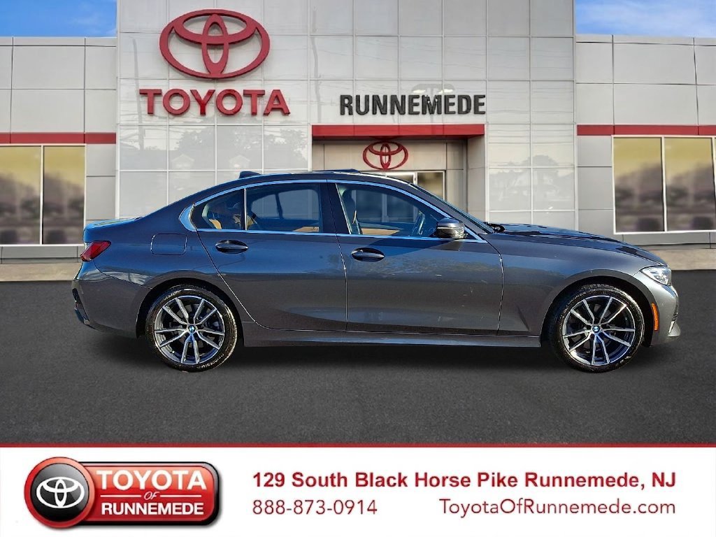 Used 2021 BMW 330e xDrive w/ Premium Package AWD/4WD image 7