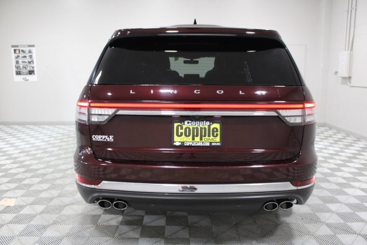 Used 2022 Lincoln Aviator Reserve w/ Equipment Group 201A AWD/4WD image 11