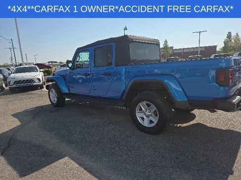 Used 2022 Jeep Gladiator Sport AWD/4WD image 15