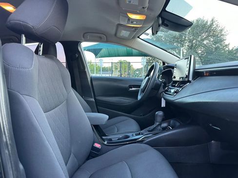 Used 2021 Toyota Corolla LE image 25