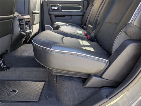 New 2026 RAM 2500 Laramie AWD/4WD image 15