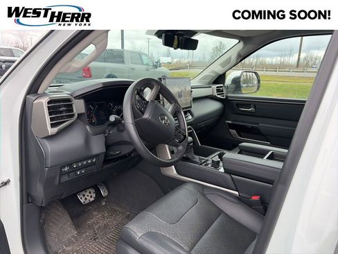 Used 2023 Toyota Tundra Limited w/ TRD Off-Road Package AWD/4WD image 5