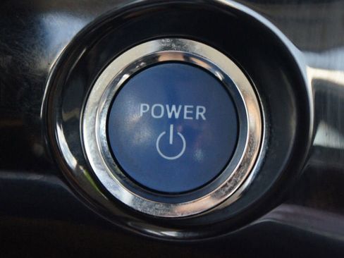 Used 2021 Toyota Prius Prime XLE image 9