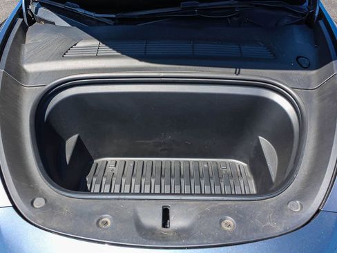 Used 2023 Tesla Model Y Long Range image 32