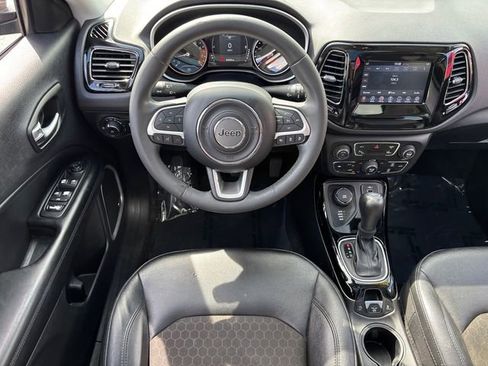 Used 2021 Jeep Compass Latitude w/ Sun and Sound Group image 8