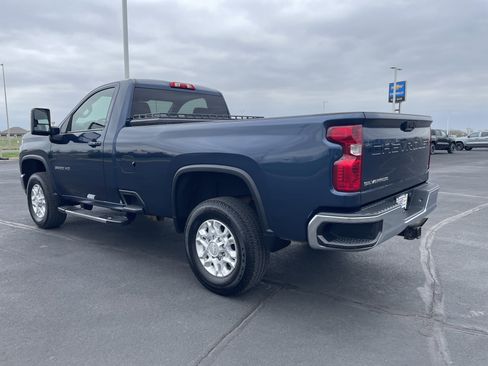Used 2020 Chevrolet Silverado 3500 LT w/ Convenience Package AWD/4WD image 3