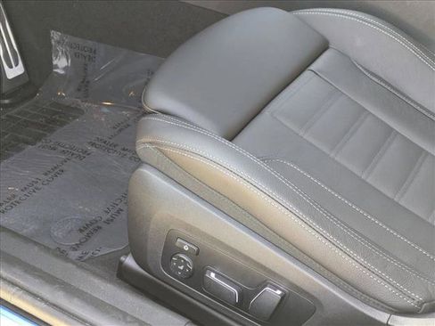 New 2026 BMW 330i 330i NA w/ M Sport Package image 4