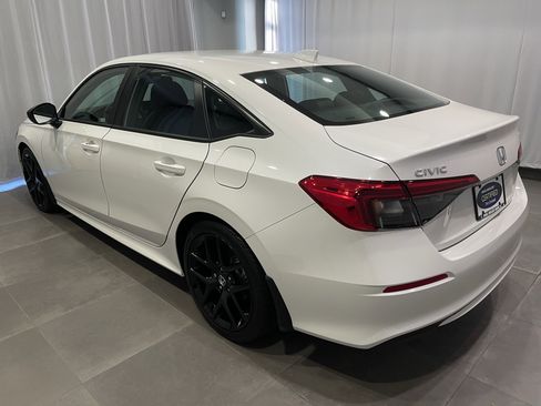 Used 2022 Honda Civic Sport image 4