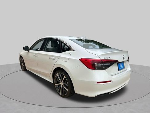 Certified 2024 Honda Civic Touring image 5