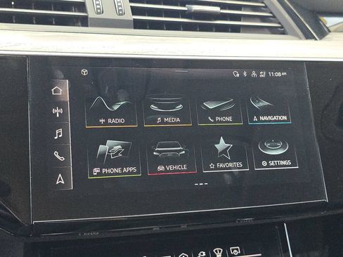 Used 2024 Audi Q8 e-tron Premium Plus w/ Prestige Package AWD/4WD image 27
