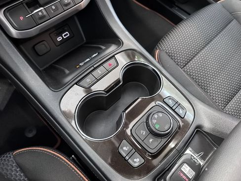 Certified 2023 GMC Acadia AT4 AWD/4WD image 25
