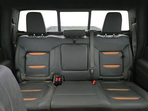 Used 2025 GMC Sierra 3500 AT4 w/ AT4 Premium Plus Package image 38